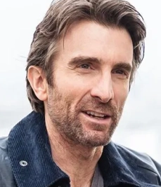 Sharlto Copley
