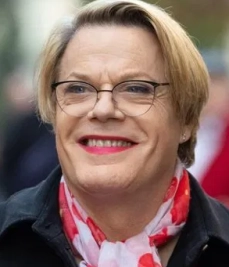Eddie Izzard