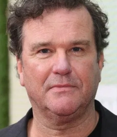 Douglas Hodge