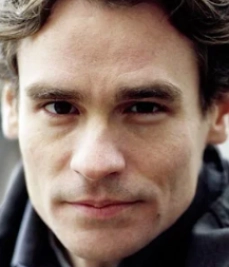Robert Sean Leonard
