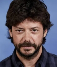 Álvaro Morte